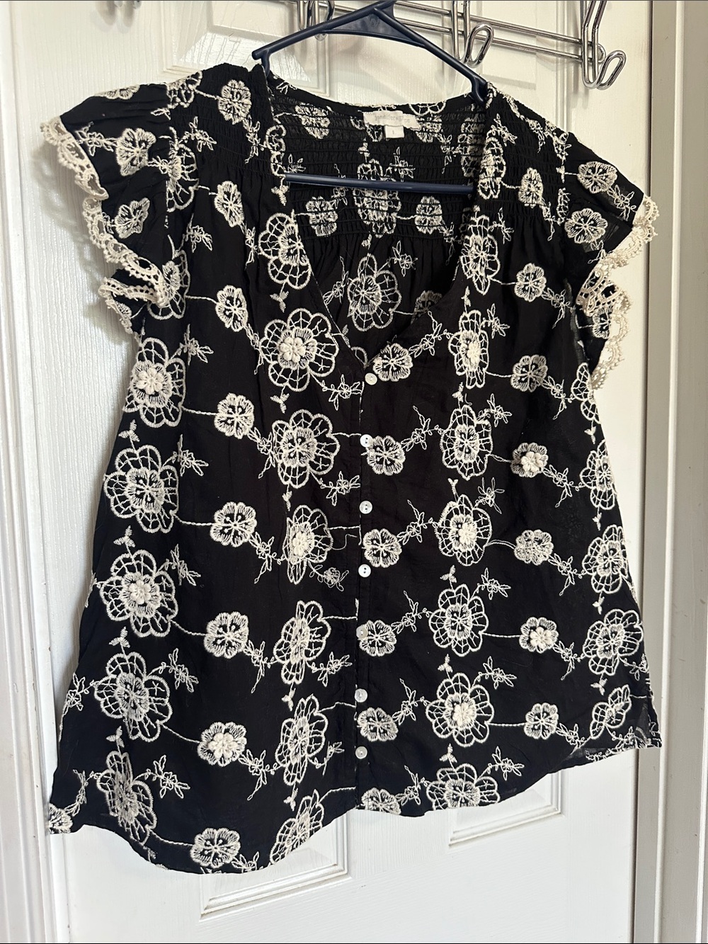 Black Floral Crochet-Trim Button Front Women's Blouse